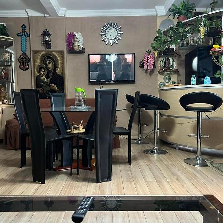 3 Room Flat In Tbilissi Extérieur photo